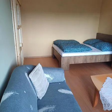 V Sidlisti Rousinov * Vyškov