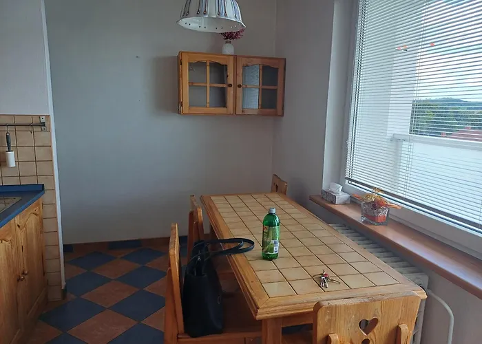 V Sídlišti Rousínov